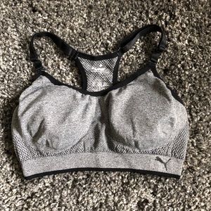 Puma sports bra S